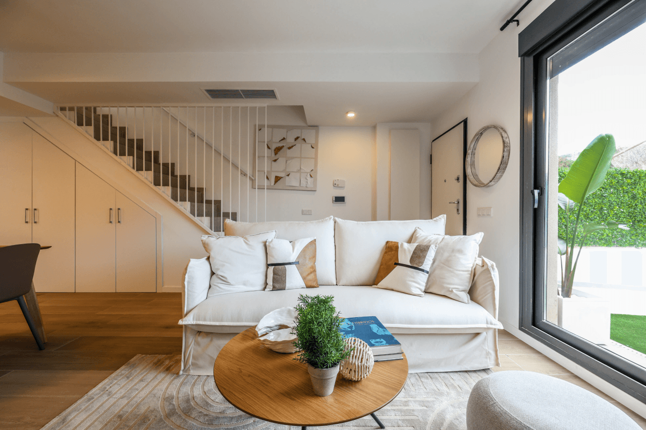 International Real Estate Agency (Agencia inmobiliaria internacional)