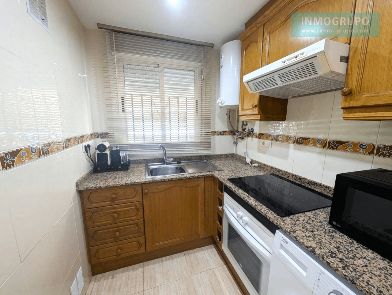 Coqueto apartamento en Costa Marfil I - Magic World