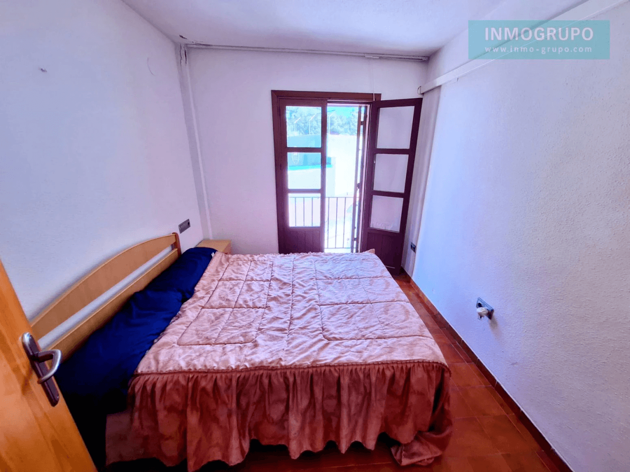 ADOSADO A LA VENTA EN PLAYA DE VORAMAR