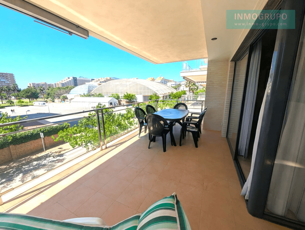 Apartamento en Primera Línea con Gran Terraza