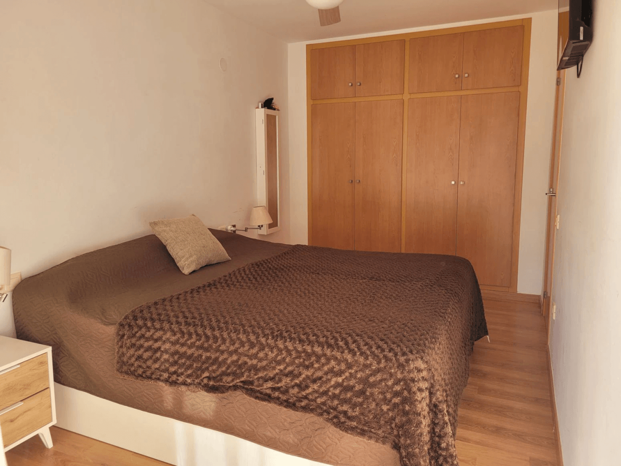 Excelente vivienda independiente a la venta en Zona Helipoli