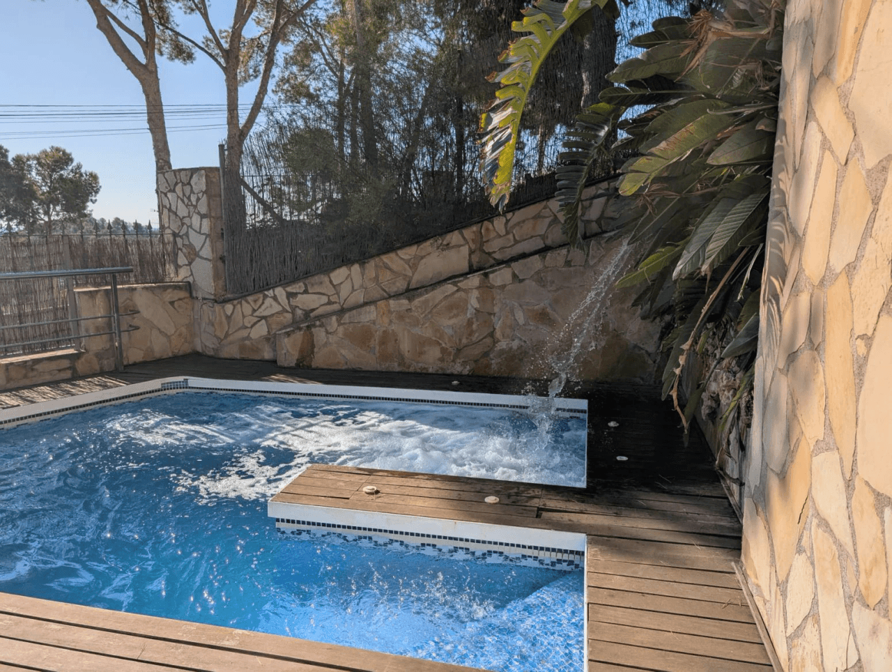 Exclusiva Villa independiente en alquier en parcela de 400 m