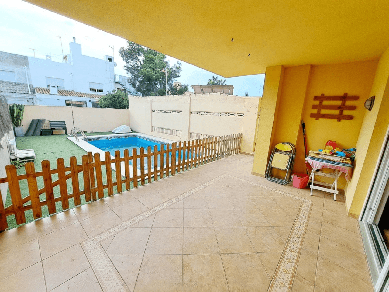 Chalet adosado a la venta cerda de Club Golf 4 dormitorios