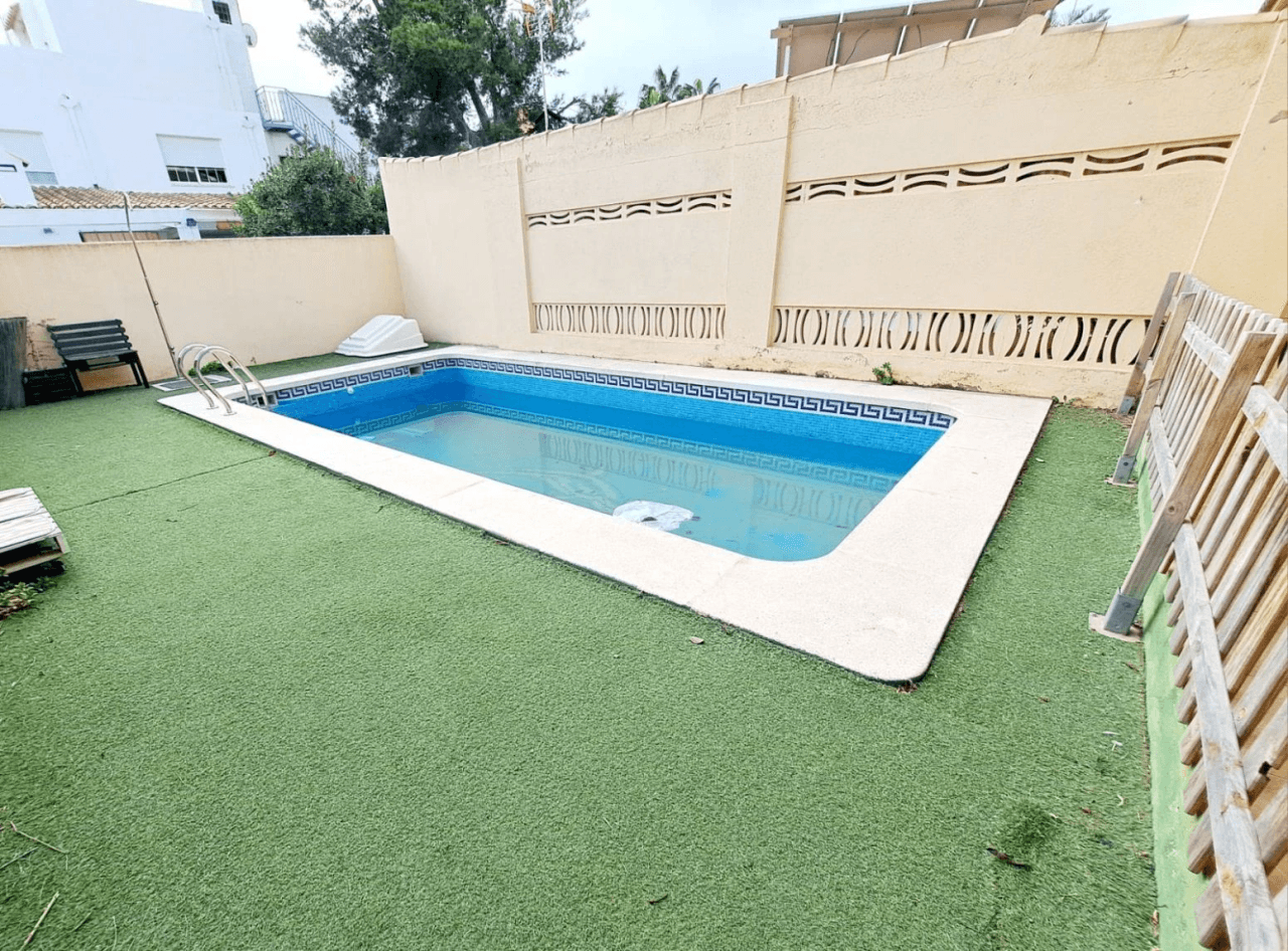 Chalet adosado a la venta cerda de Club Golf 4 dormitorios