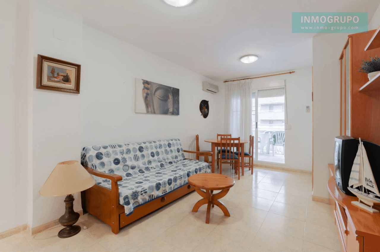 APARTAMENTO EN PRIMERA LINEA DE PLAYA