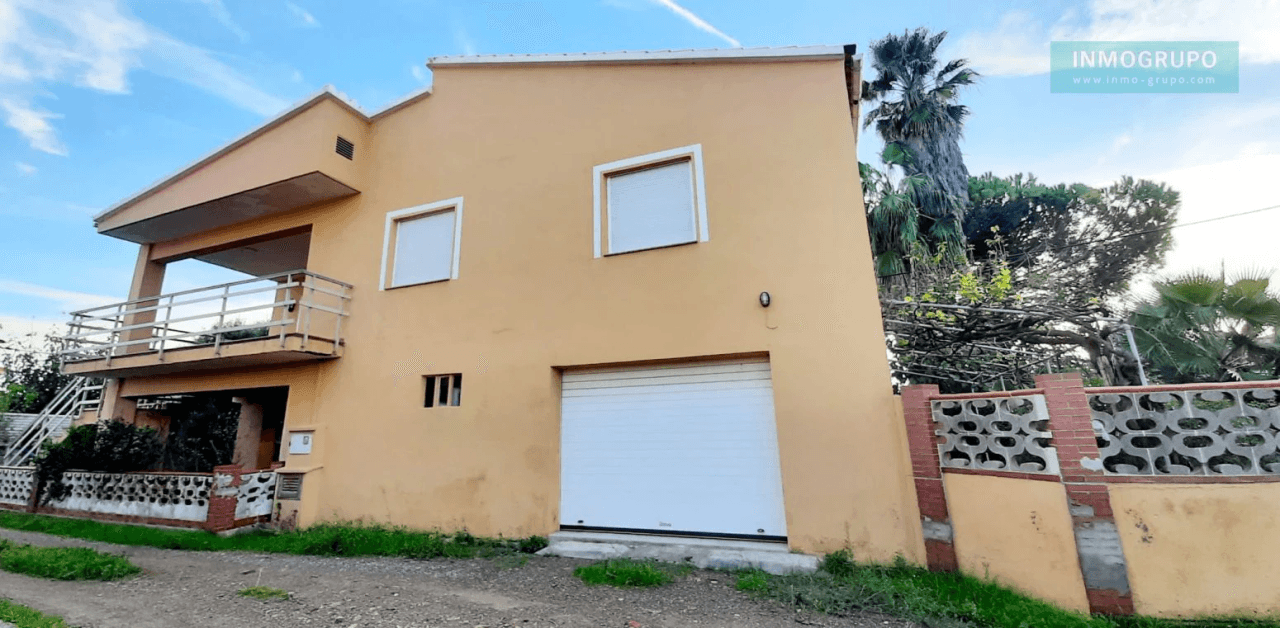CHALET con vistas al mar en playa de Almassora