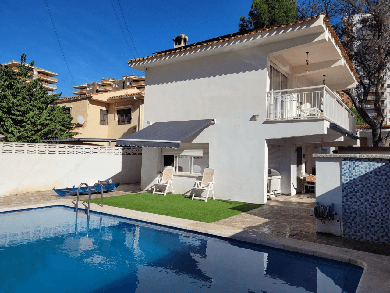 Excelente vivienda independiente a la venta en Zona Helipoli