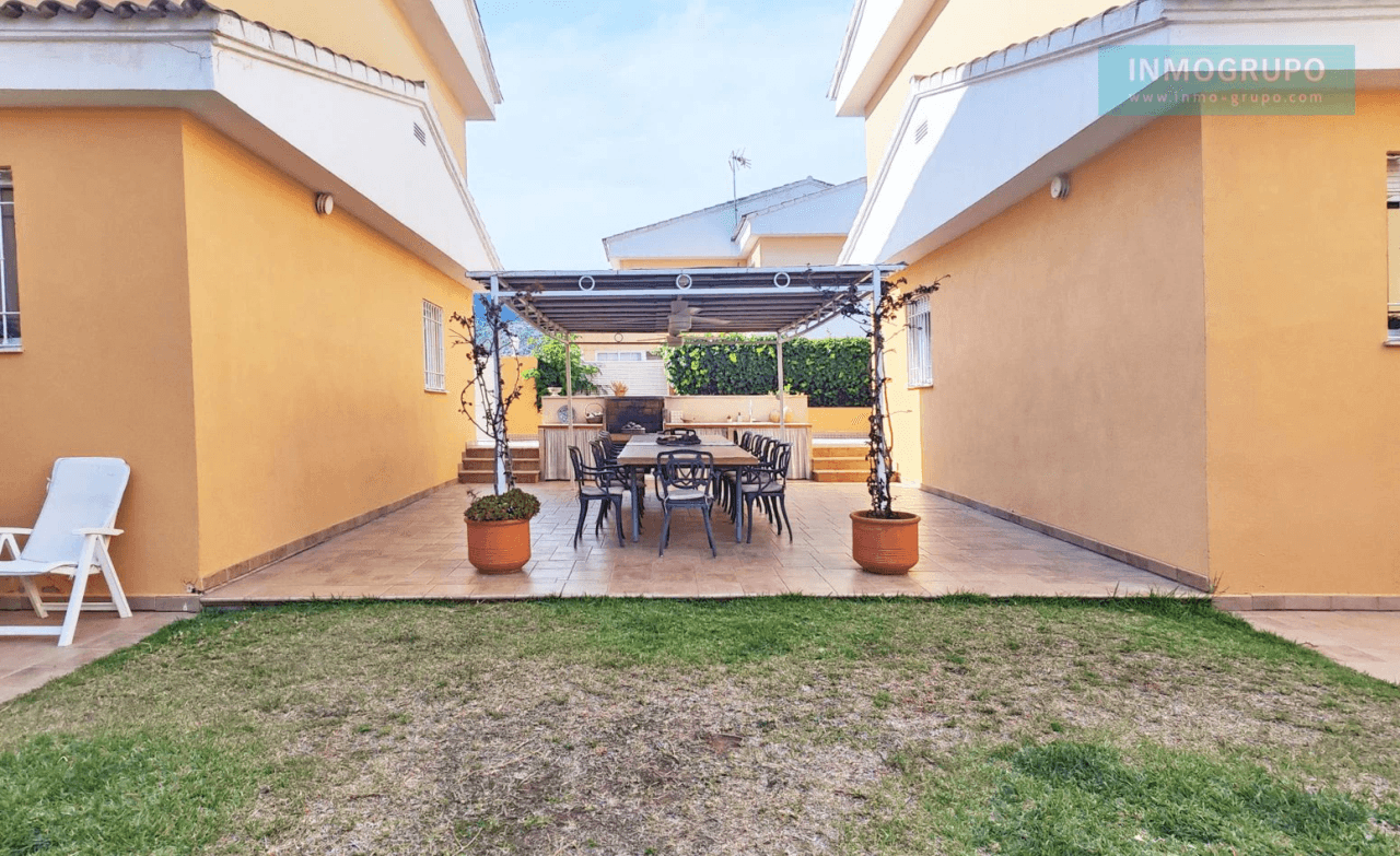 Villa a la Venta en Benicasim