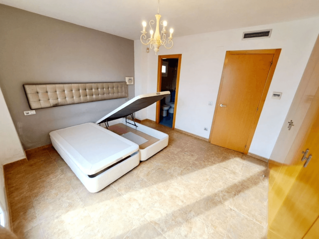 Chalet adosado a la venta cerda de Club Golf 4 dormitorios