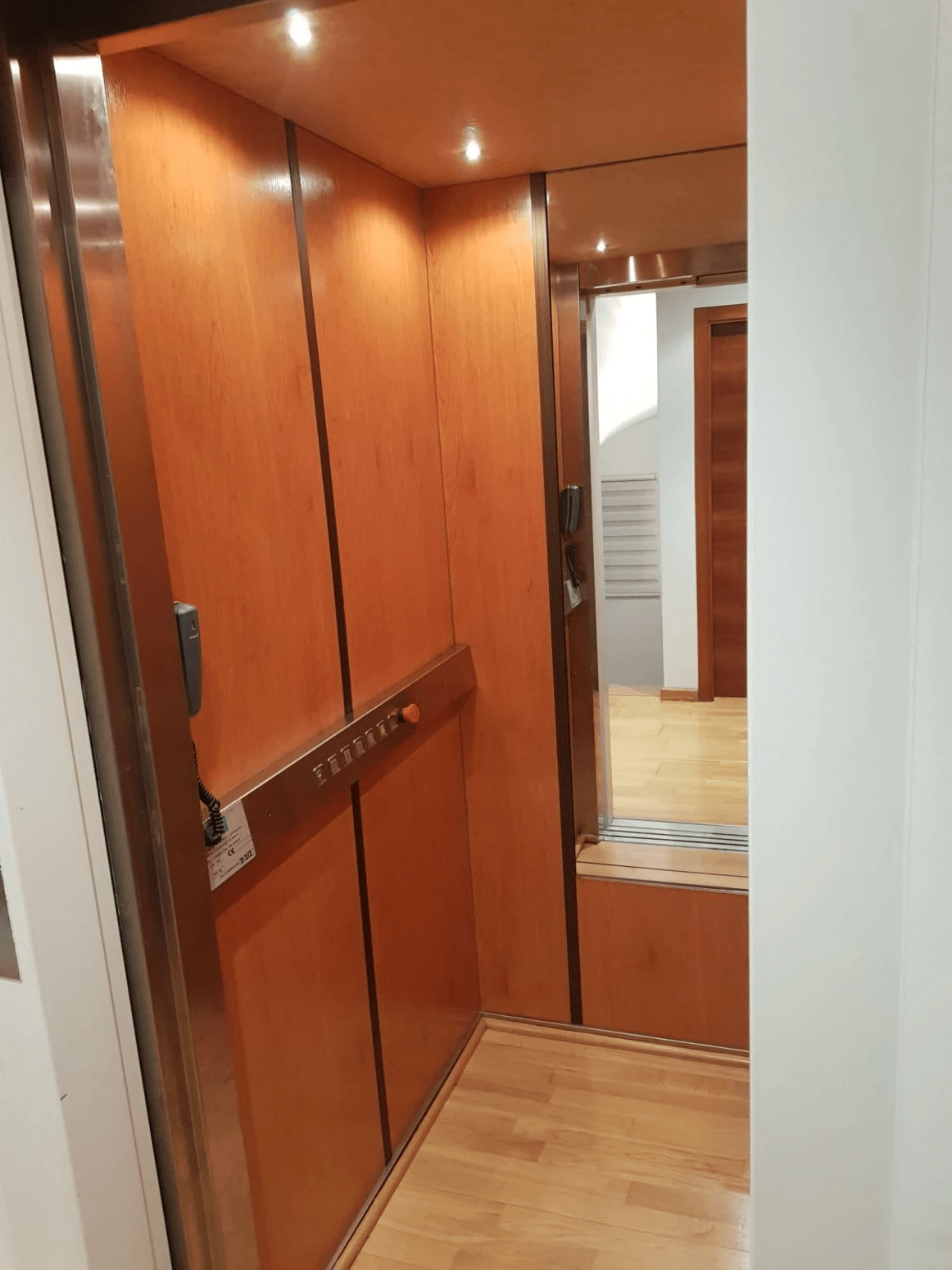 Exclusiva Villa independiente en alquier en parcela de 400 m