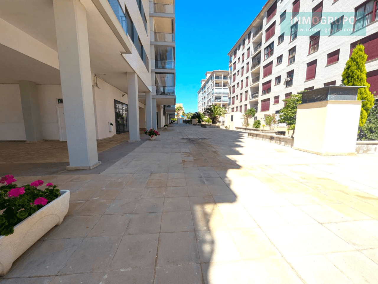 Apartamento en Primera Línea con Gran Terraza