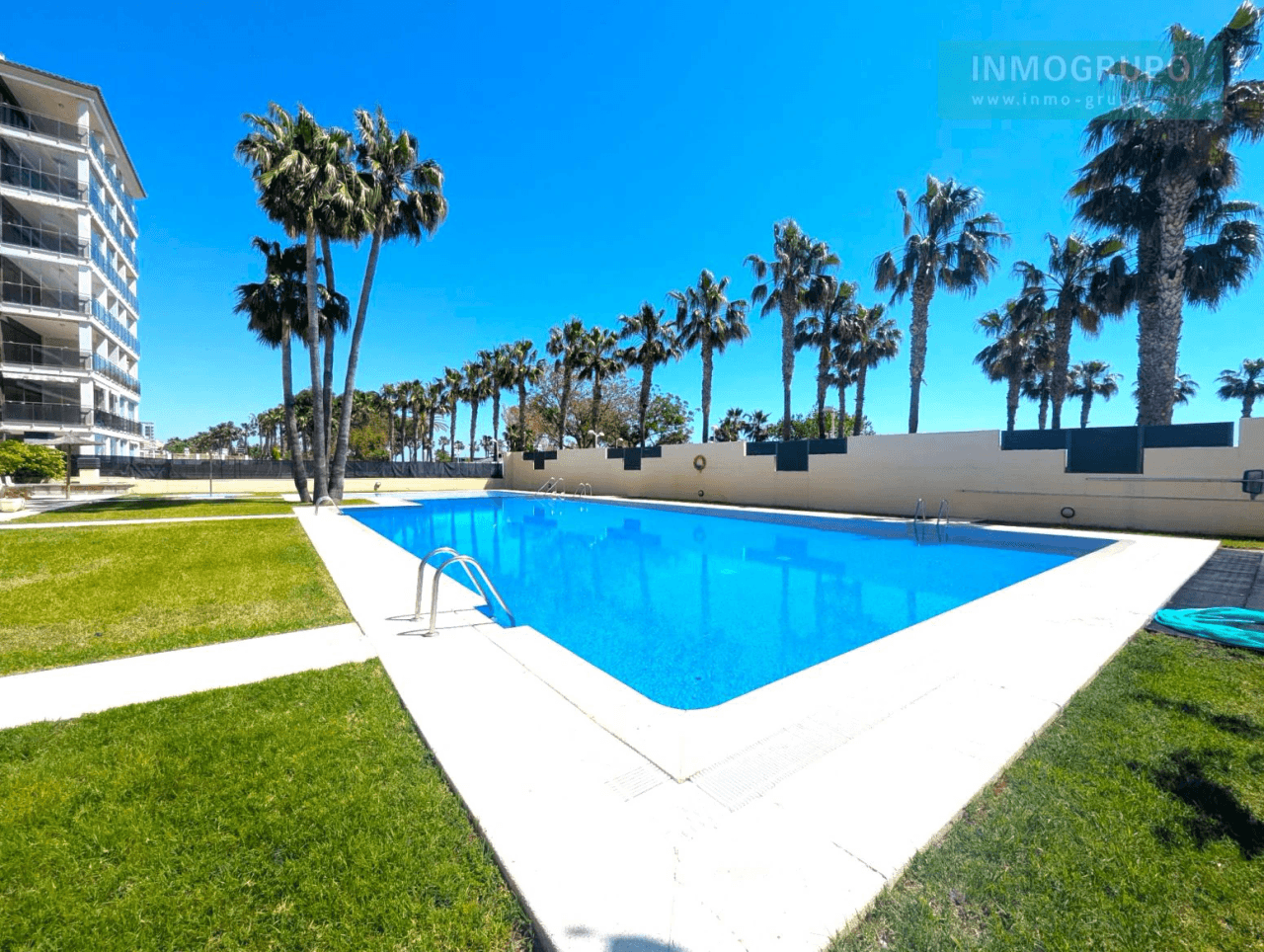 Apartamento en Primera Línea con Gran Terraza