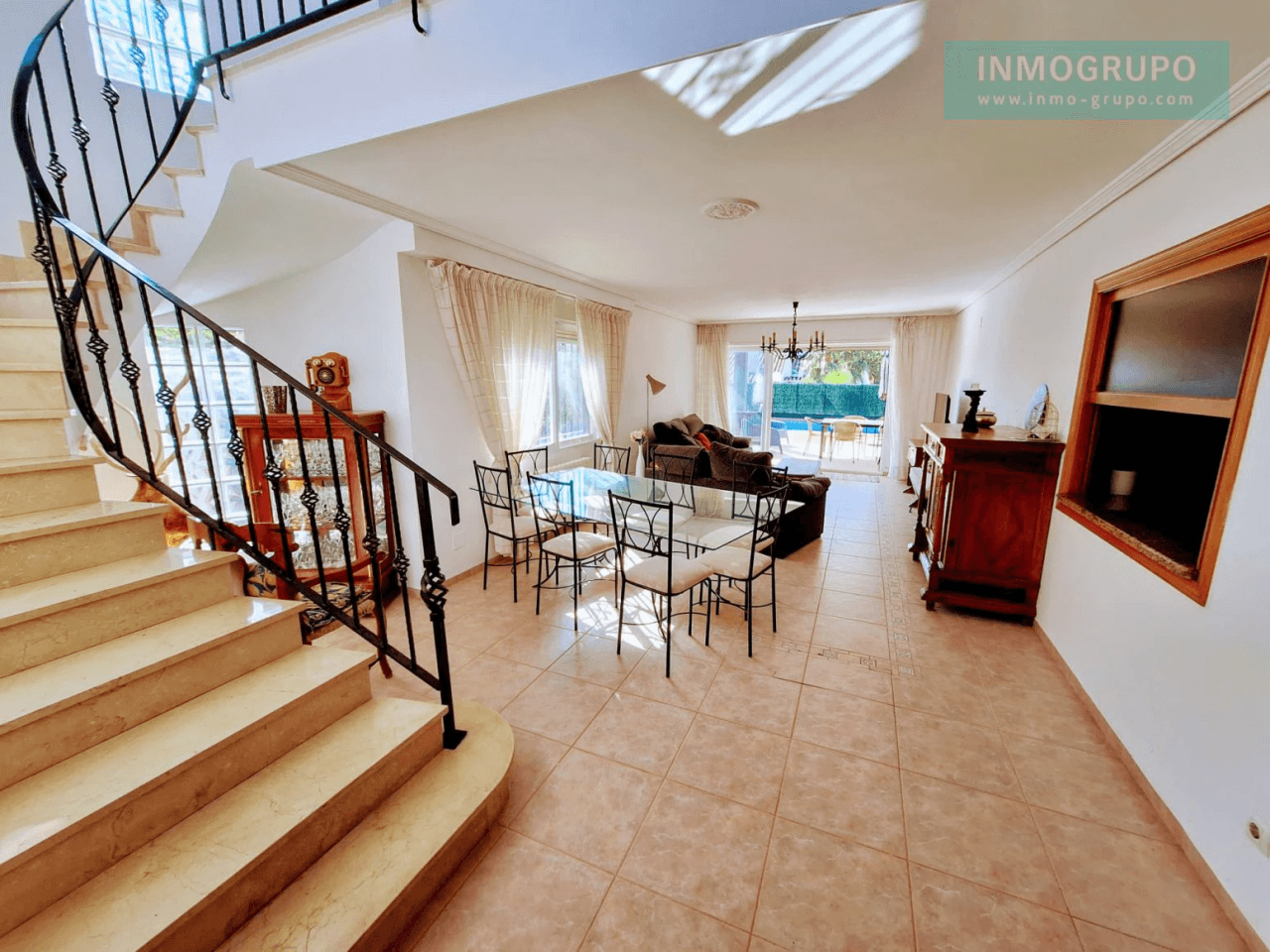 Villa individual con piscina a la Venta en Calle Sigalero, c