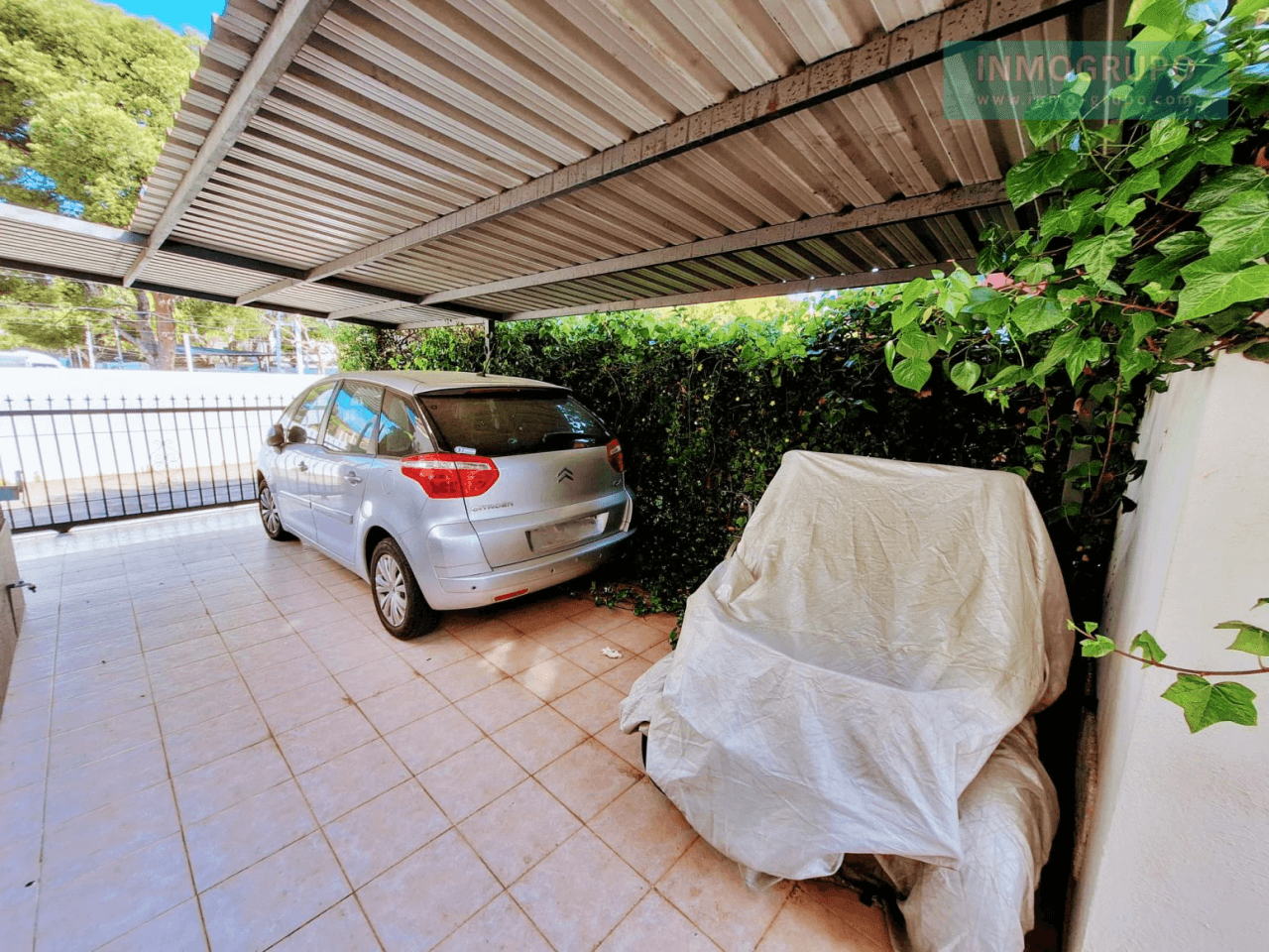 Villa individual con piscina a la Venta en Calle Sigalero, c