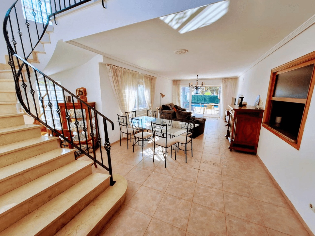 Villa individual con piscina a la Venta en Calle Sigalero, c
