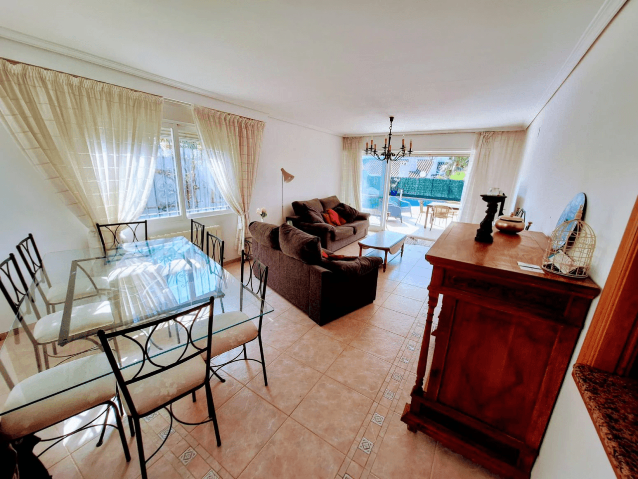 Villa individual con piscina a la Venta en Calle Sigalero, c