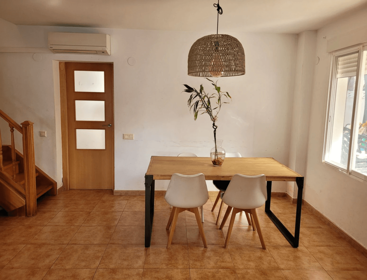 Excelente vivienda independiente a la venta en Zona Helipoli
