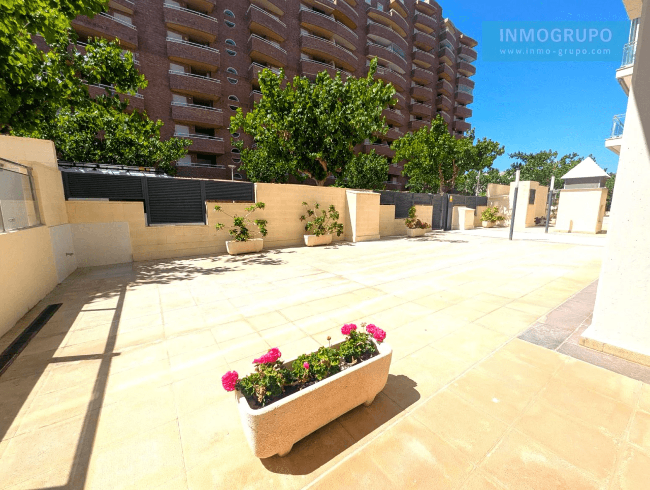 Apartamento en Primera Línea con Gran Terraza