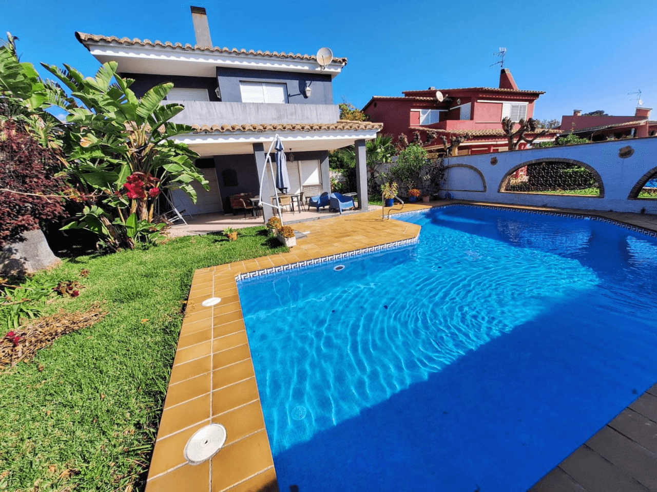 Villa individual con piscina a la Venta en Calle Sigalero, c