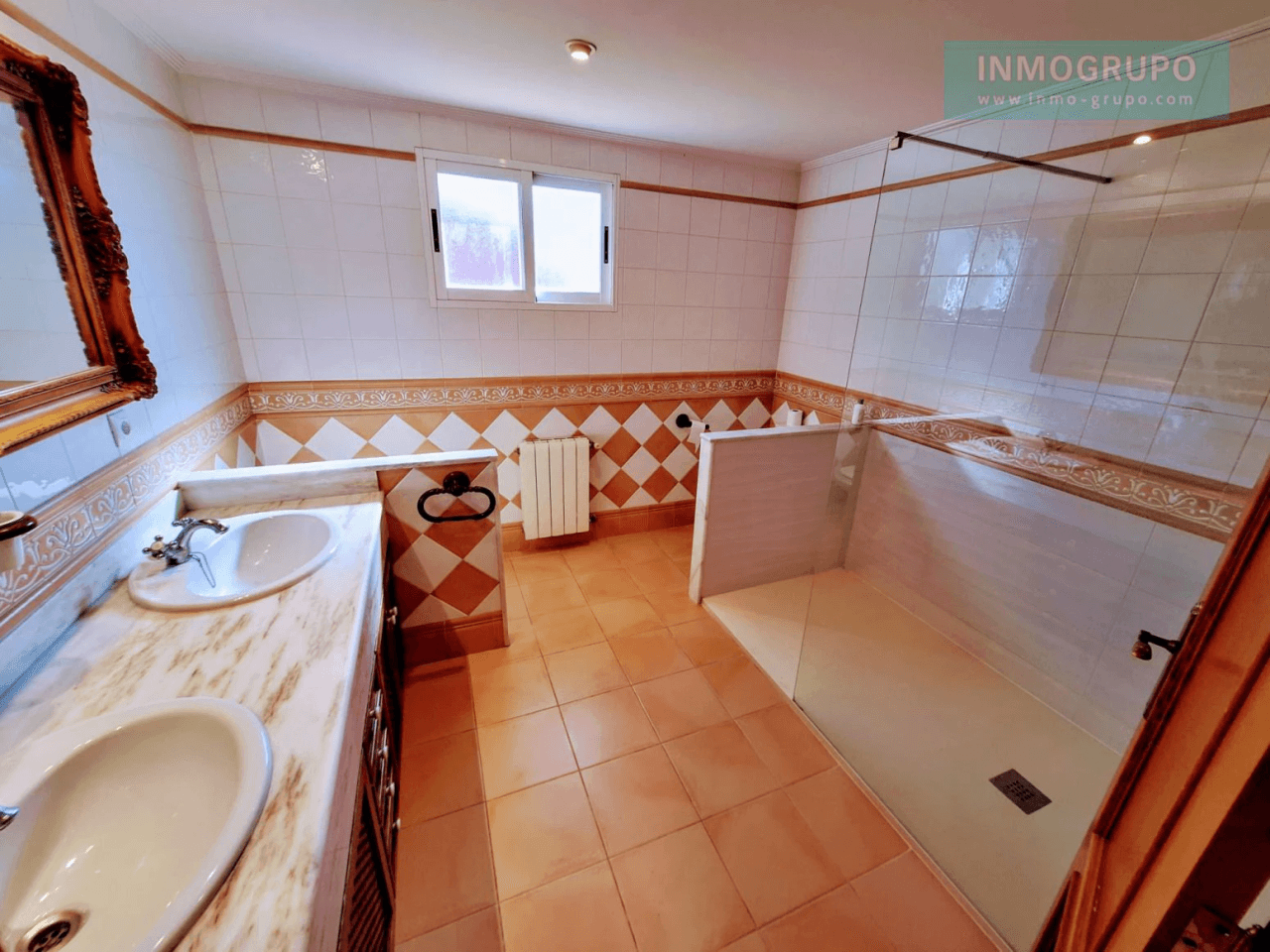 Villa individual con piscina a la Venta en Calle Sigalero, c