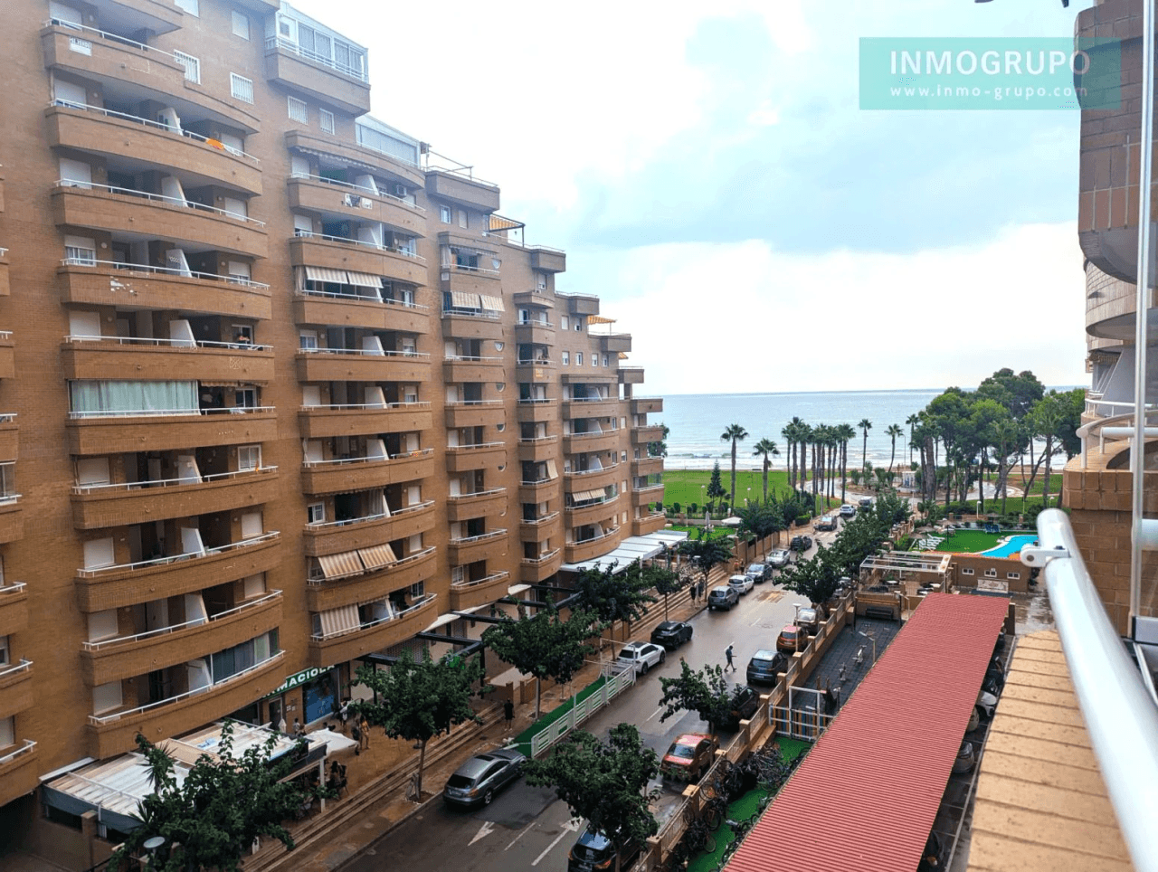 Apartamento con vistas al mar en Magic World – Edificio Ac