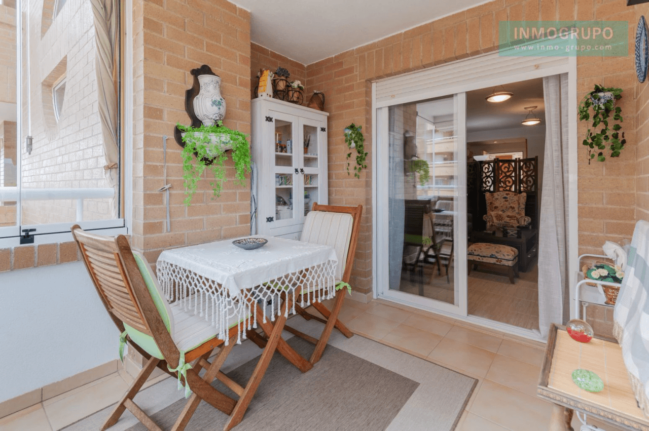 Apartamento con vistas al mar en Magic World – Edificio Ac