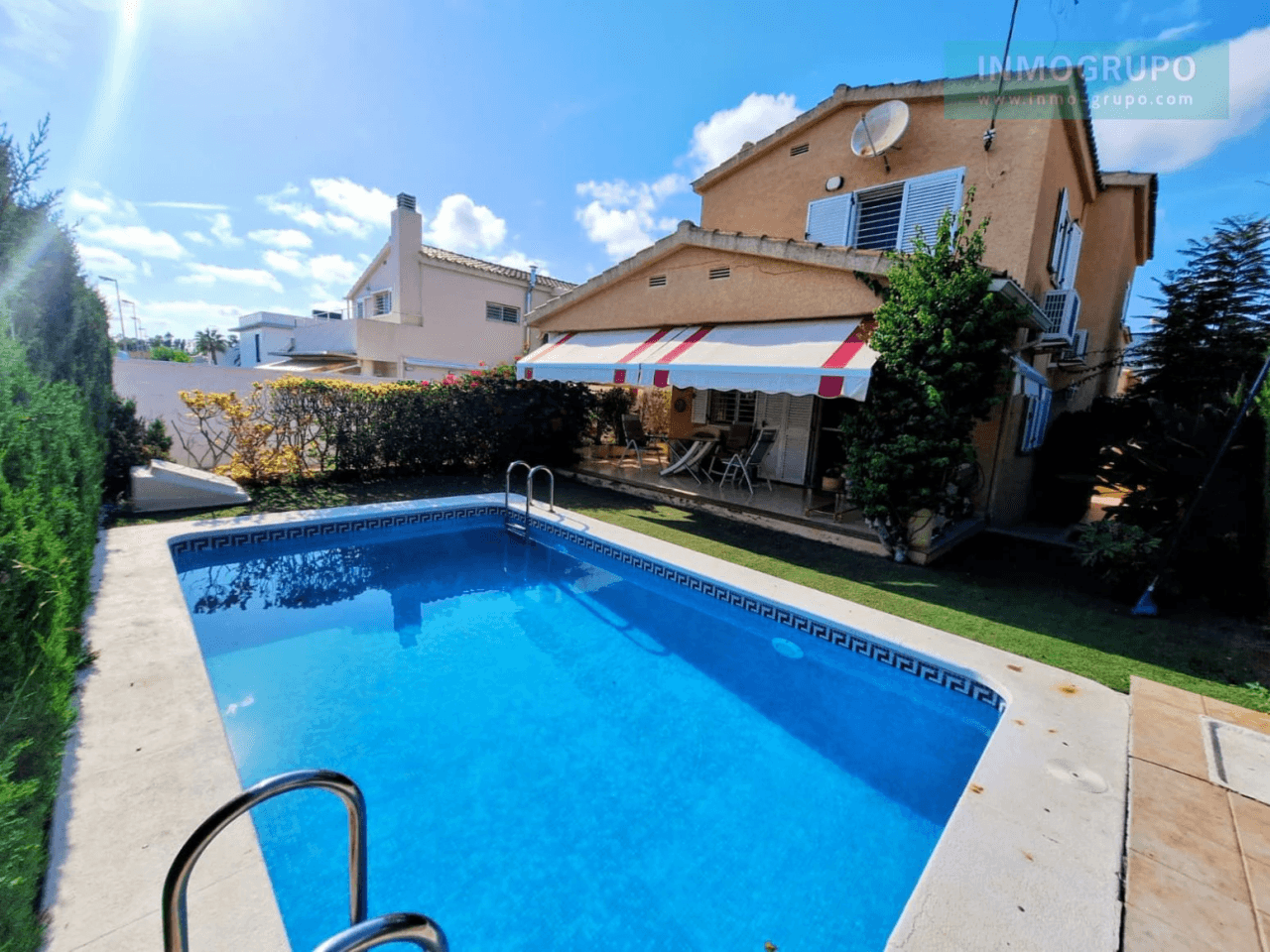 Villa individual a la venta en Zona Terres
