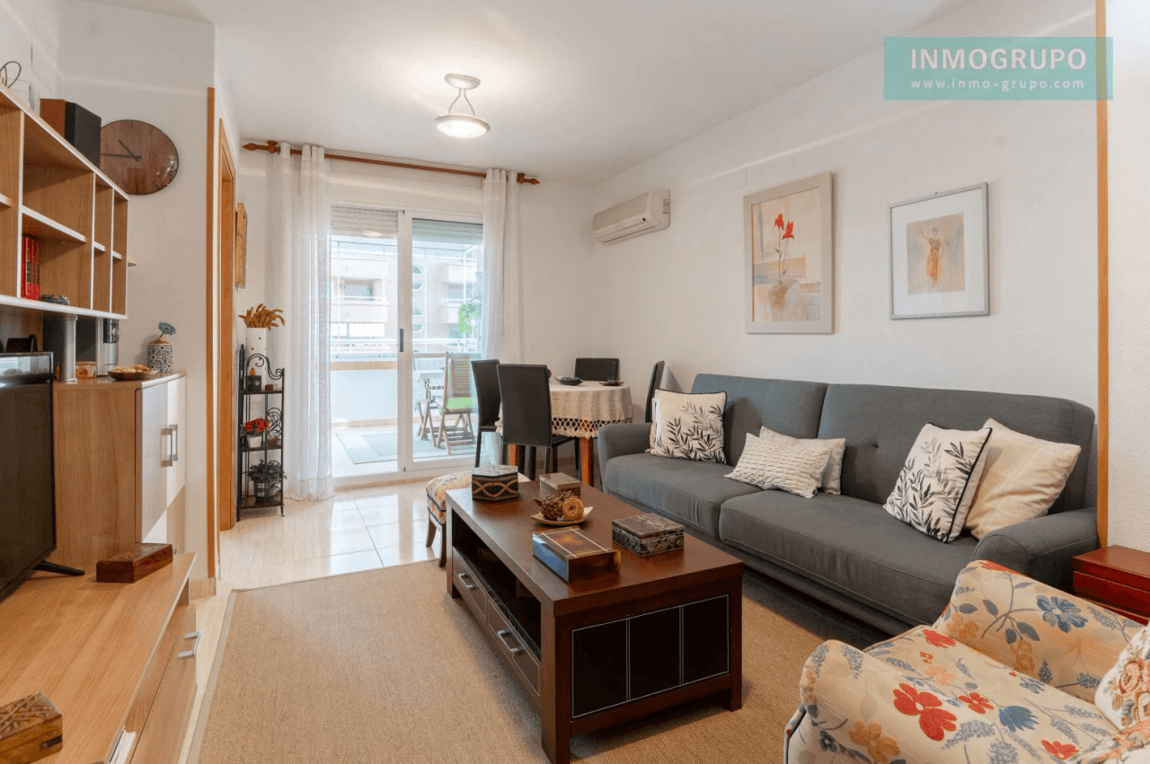 Apartamento con vistas al mar en Magic World – Edificio Ac