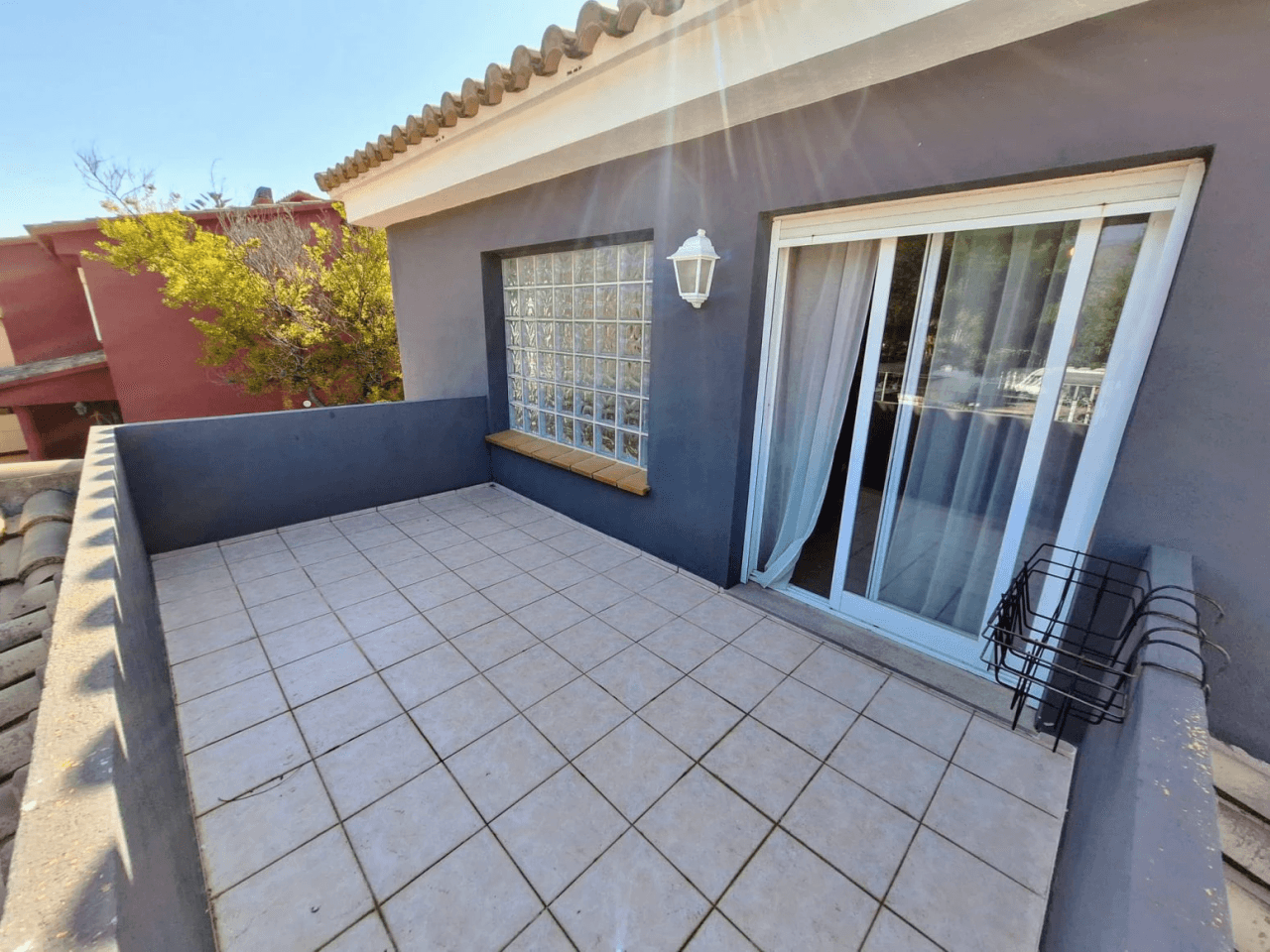 VILLA INDIVIDUAL CON PISCINA EN C/ SIGALERO