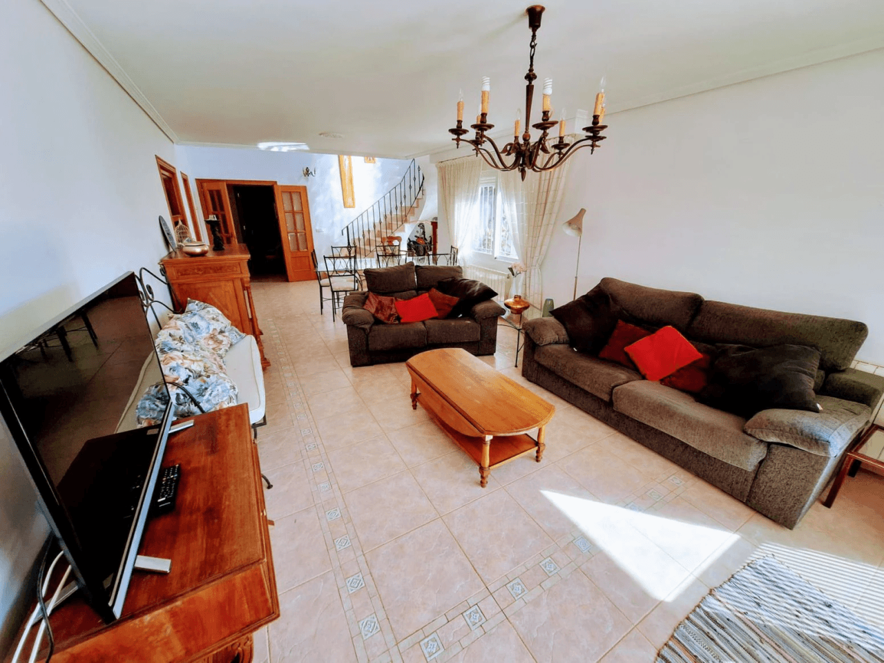 VILLA INDIVIDUAL CON PISCINA EN C/ SIGALERO