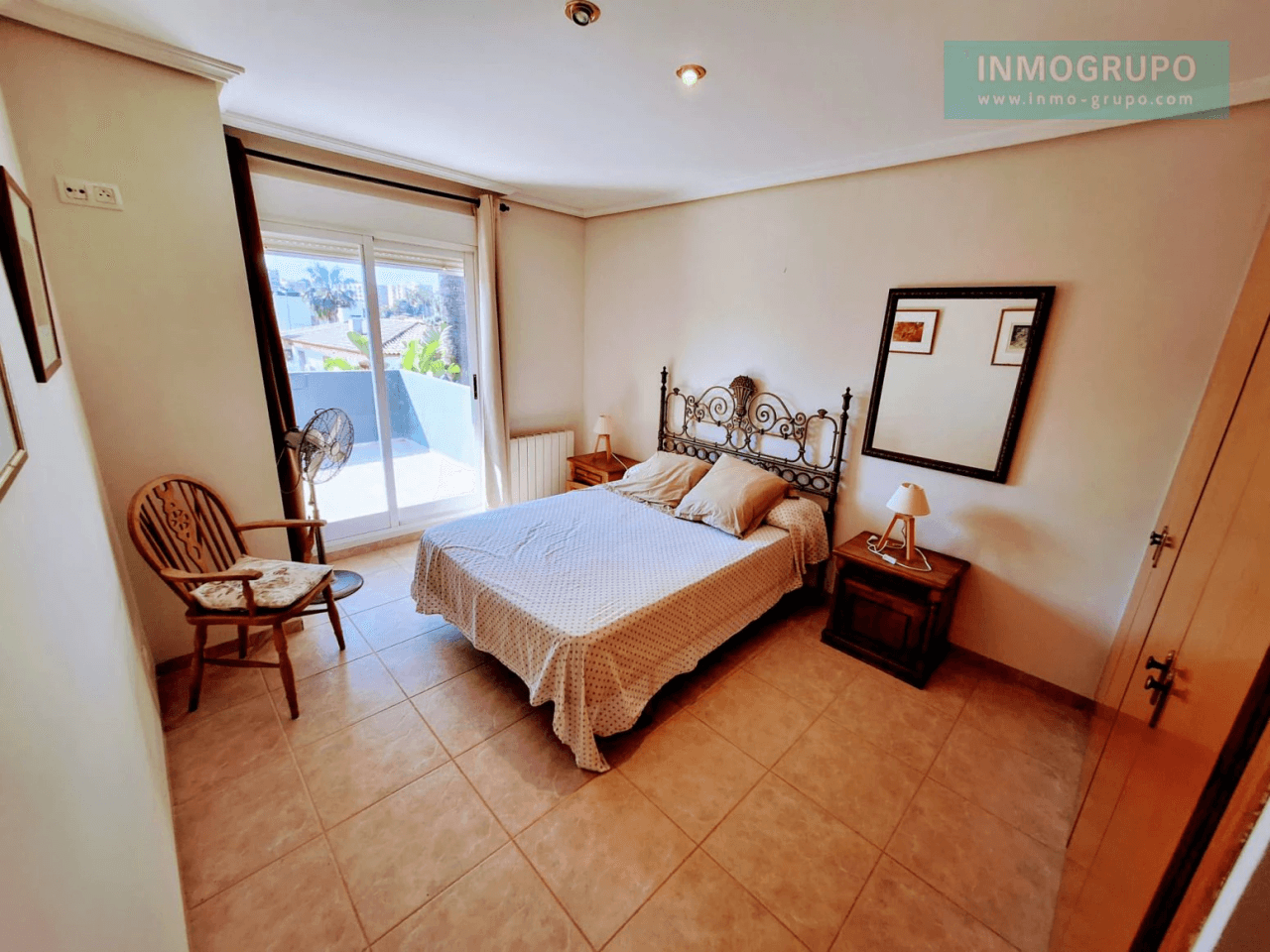 VILLA INDIVIDUAL CON PISCINA EN C/ SIGALERO