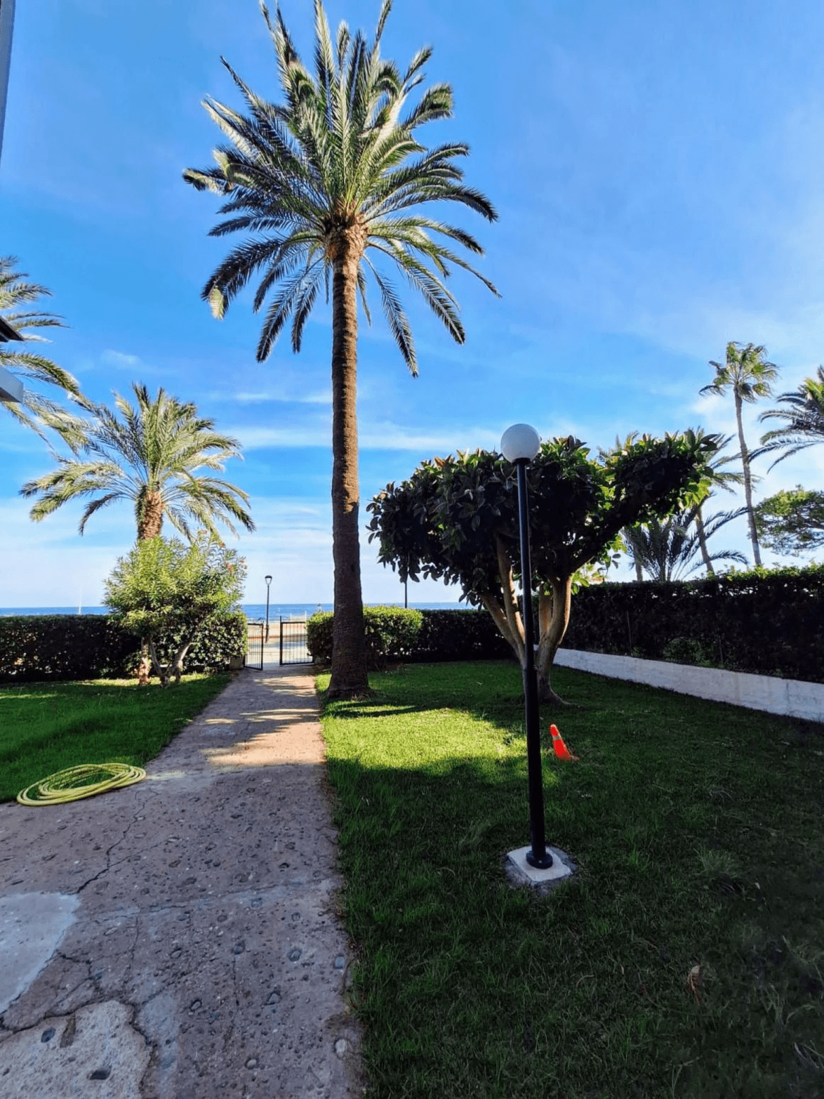 APARTAMENTO PRIMERA LINEA DE PLAYA EN VORAMAR