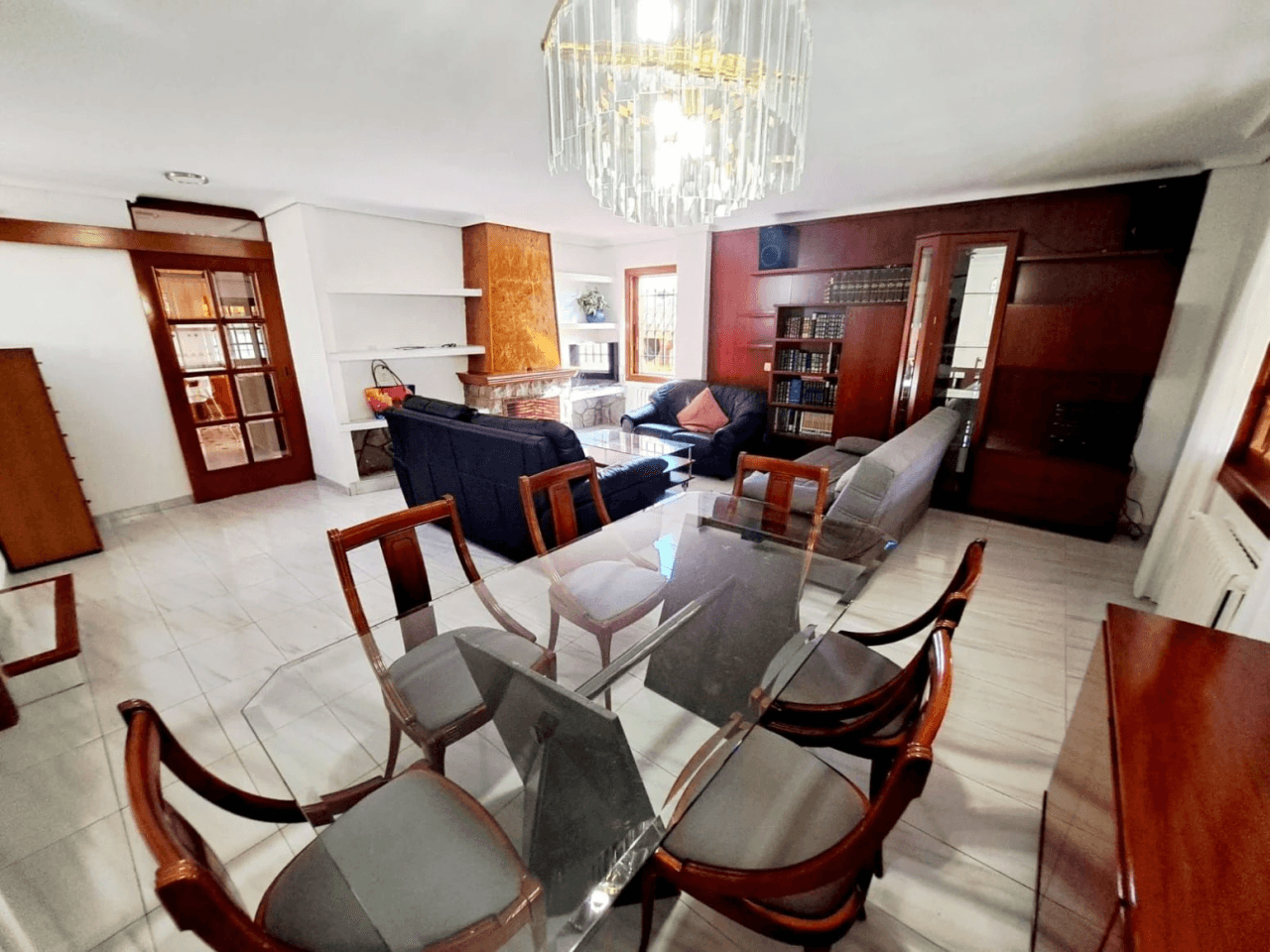 VILLA EN C/ SAN VICENTE. CERCA DEL TORREON Y DEL PUEBLO