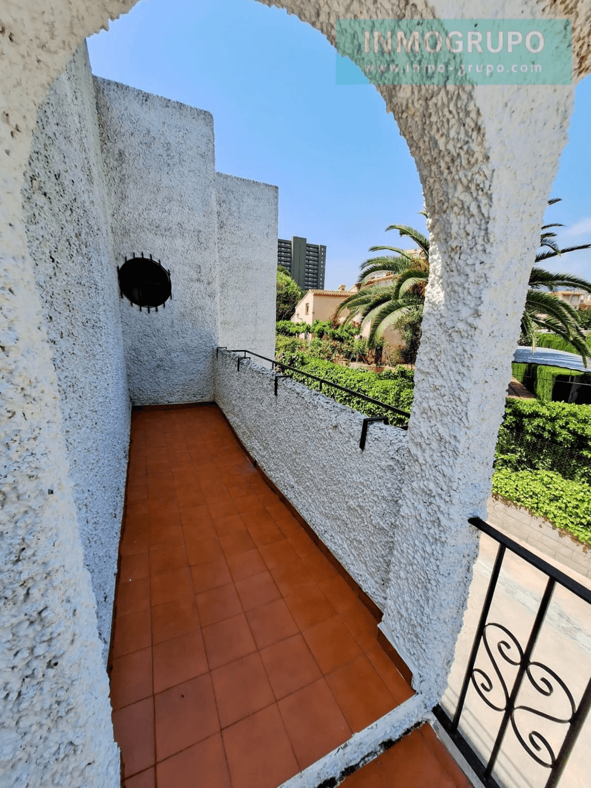 ADOSADO A LA VENTA EN PLAYA DE VORAMAR
