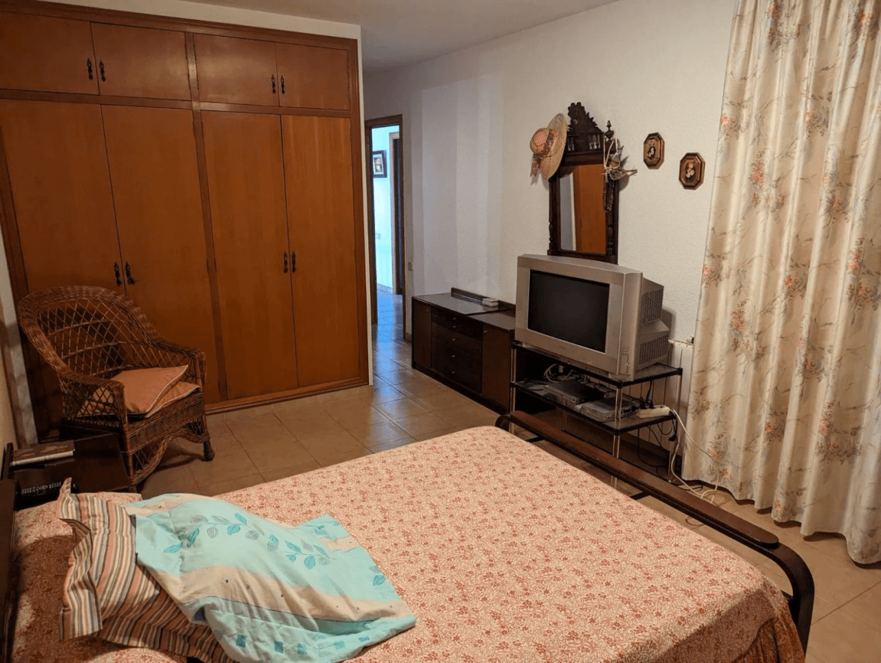 VILLA INDIVIDUAL CON PISCINA EN GRAN AVENIDA
